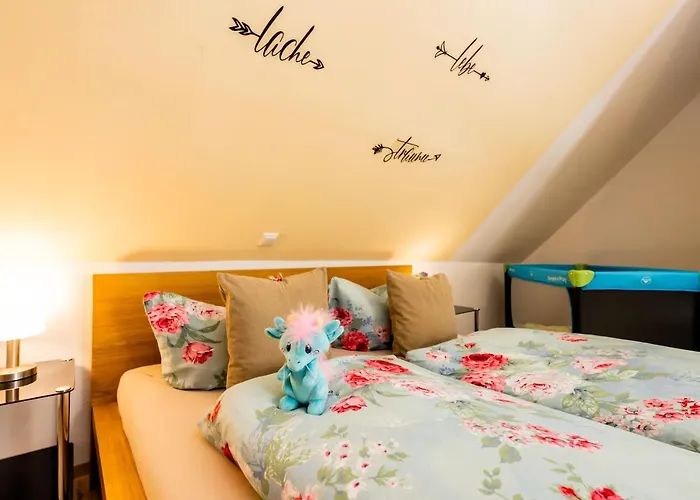 Waldblickwohnung Mit Schoener Terrasse Und Kamin&sauna Apartman *